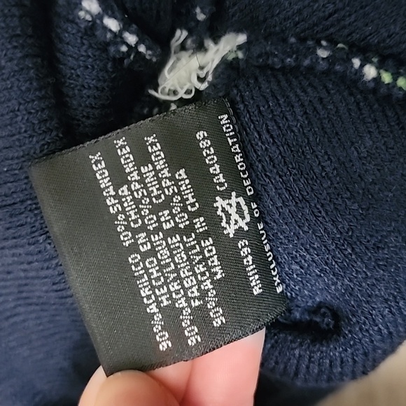 Seahawks Camo Beanie - Picture 4 of 5